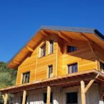 Boileau Sébastien Chalet traditionnel en ossature bois avec grande terrasse sur poteau